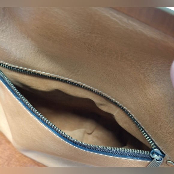 Patricia Nash Novella Kisslock Frame Bag Biscuit Tooled Leather Brown Floral EUC - Picture 5 of 10